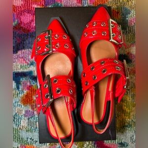 New in box! Women’s sling back flat sandal, buckles, pointed toe, Red